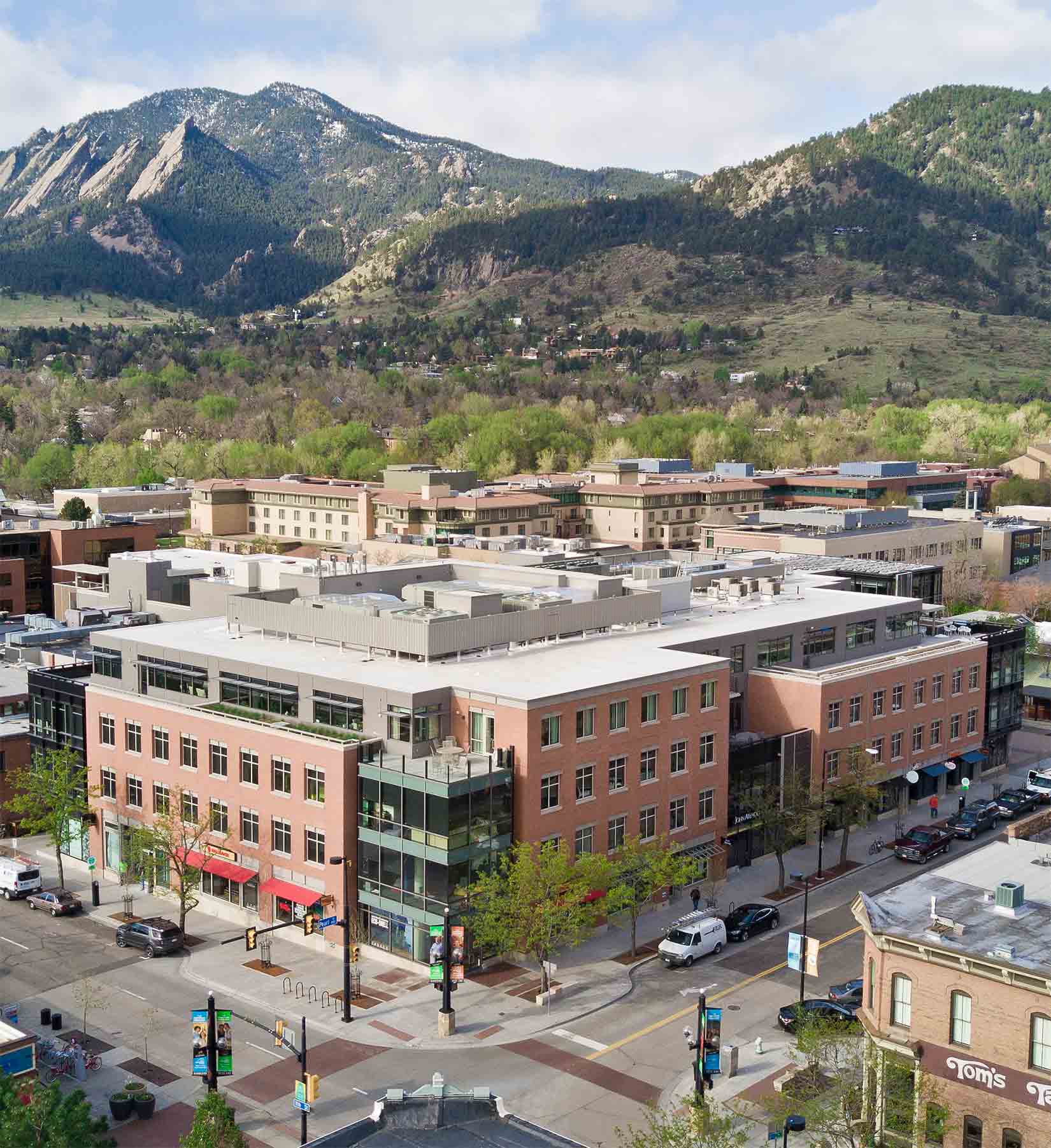 Pearl West Boulder Building With Flatirons