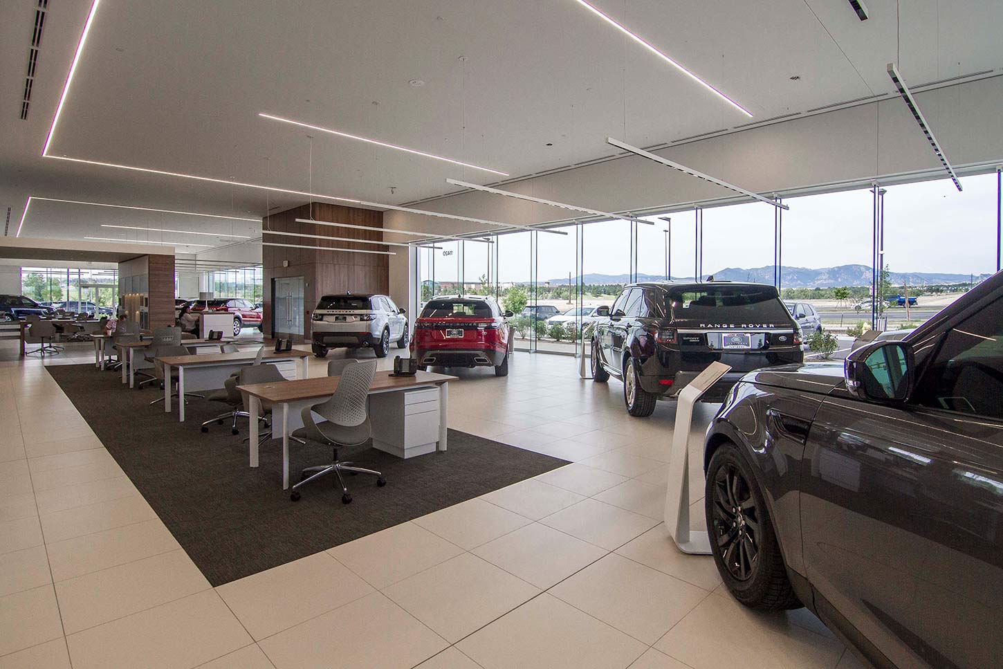 Broomfield Colorado Jaguar Land Rover Dealer Showroom